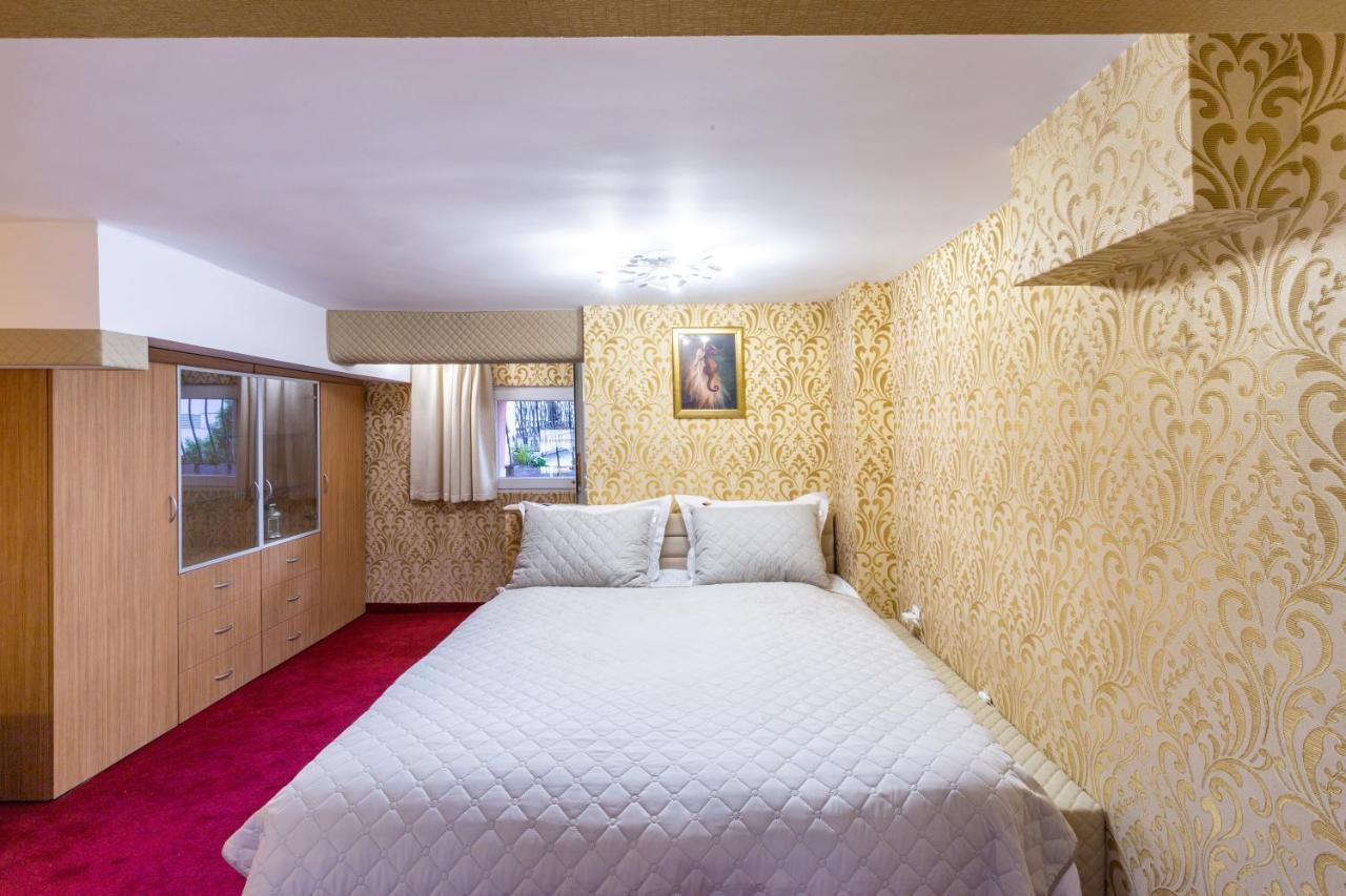 Center Vintage Apartment