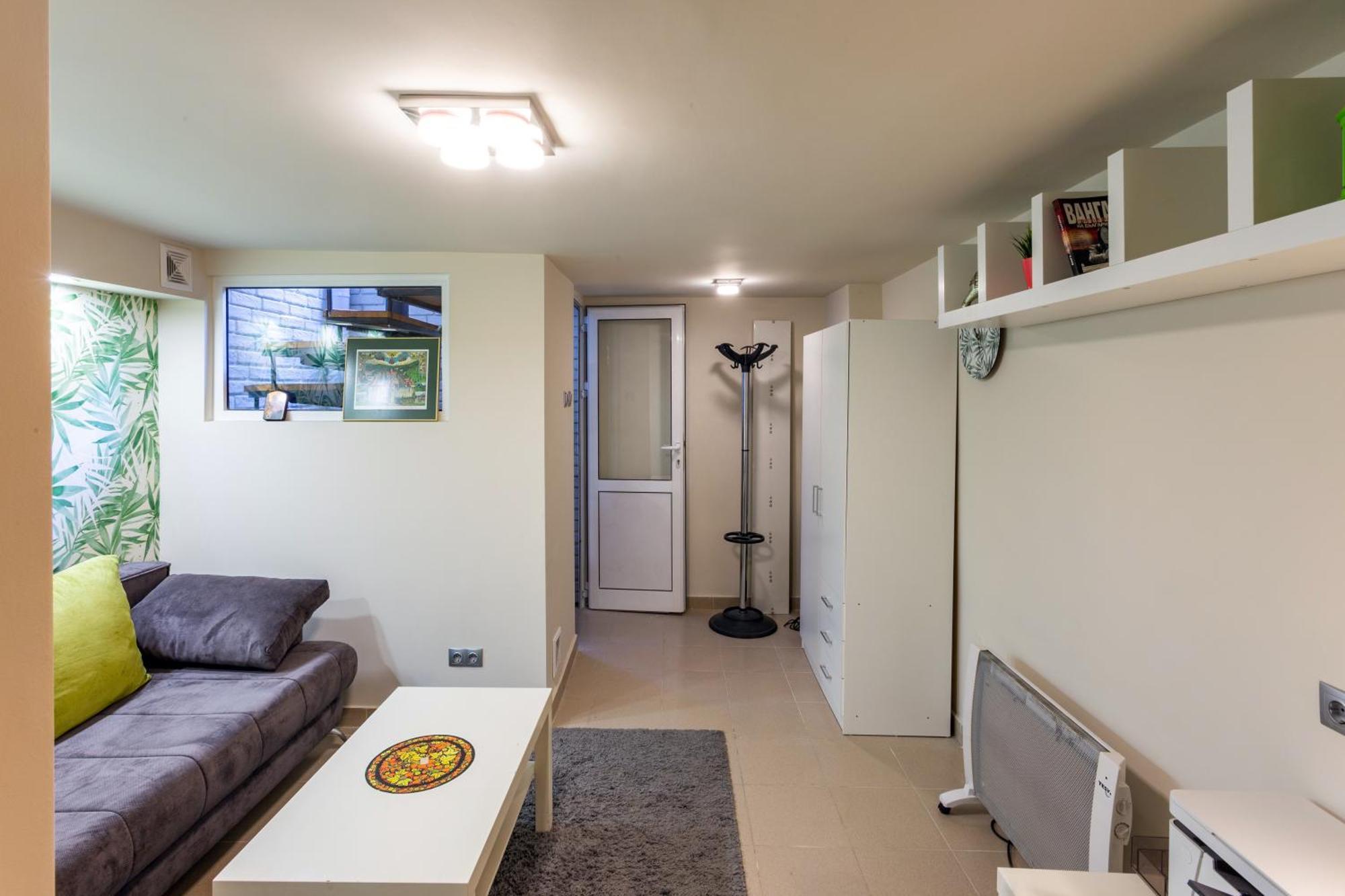 Center Vintage Apartment *